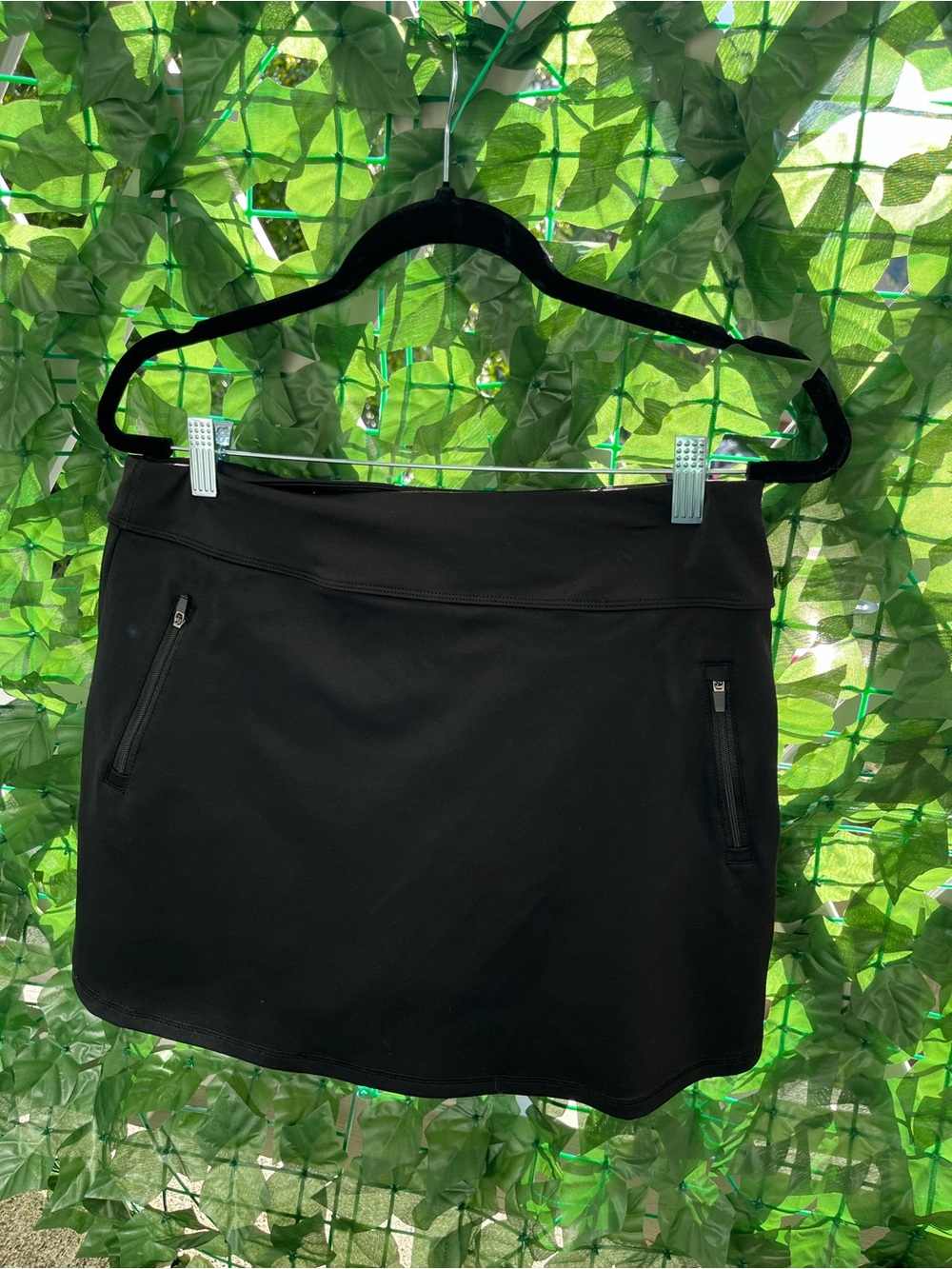 Black Active Mini Skirt with Zip Pockets